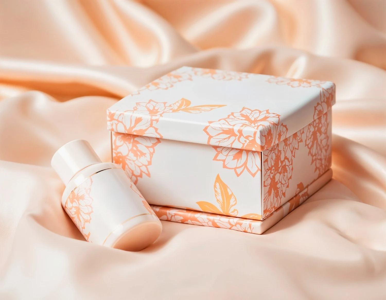 sebuah serum di samping kotak kemasan